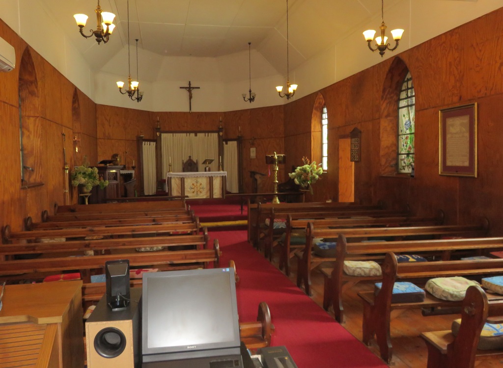 Ficksburg Anglican church inside